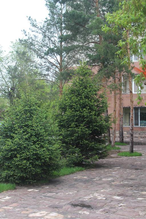 Hotel Edem Karagandy Exterior foto