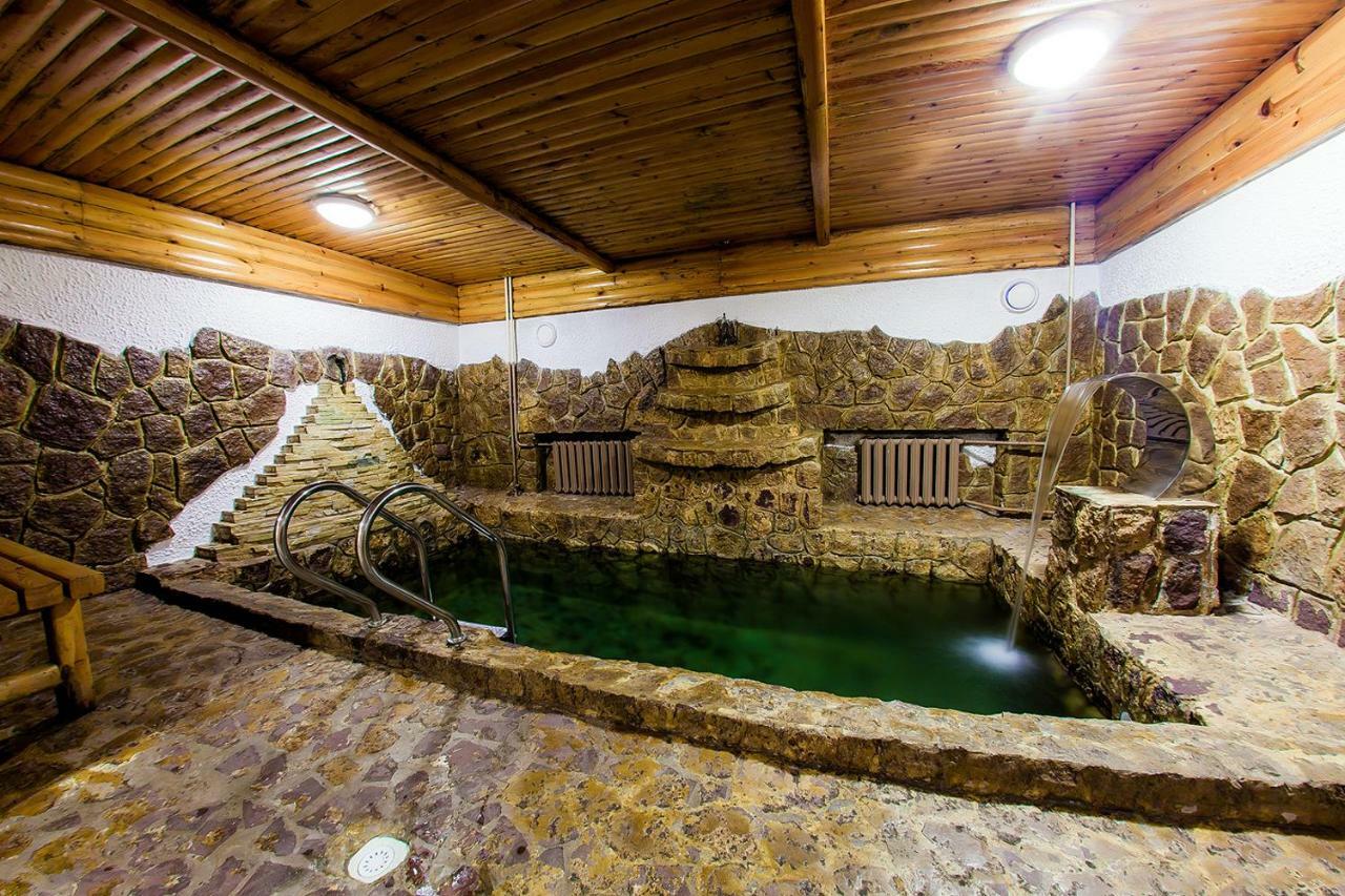 Hotel Edem Karagandy Exterior foto